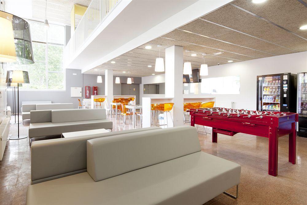 Residencia Universitaria Resa Manuel Agud Querol San Sebastián Dış mekan fotoğraf