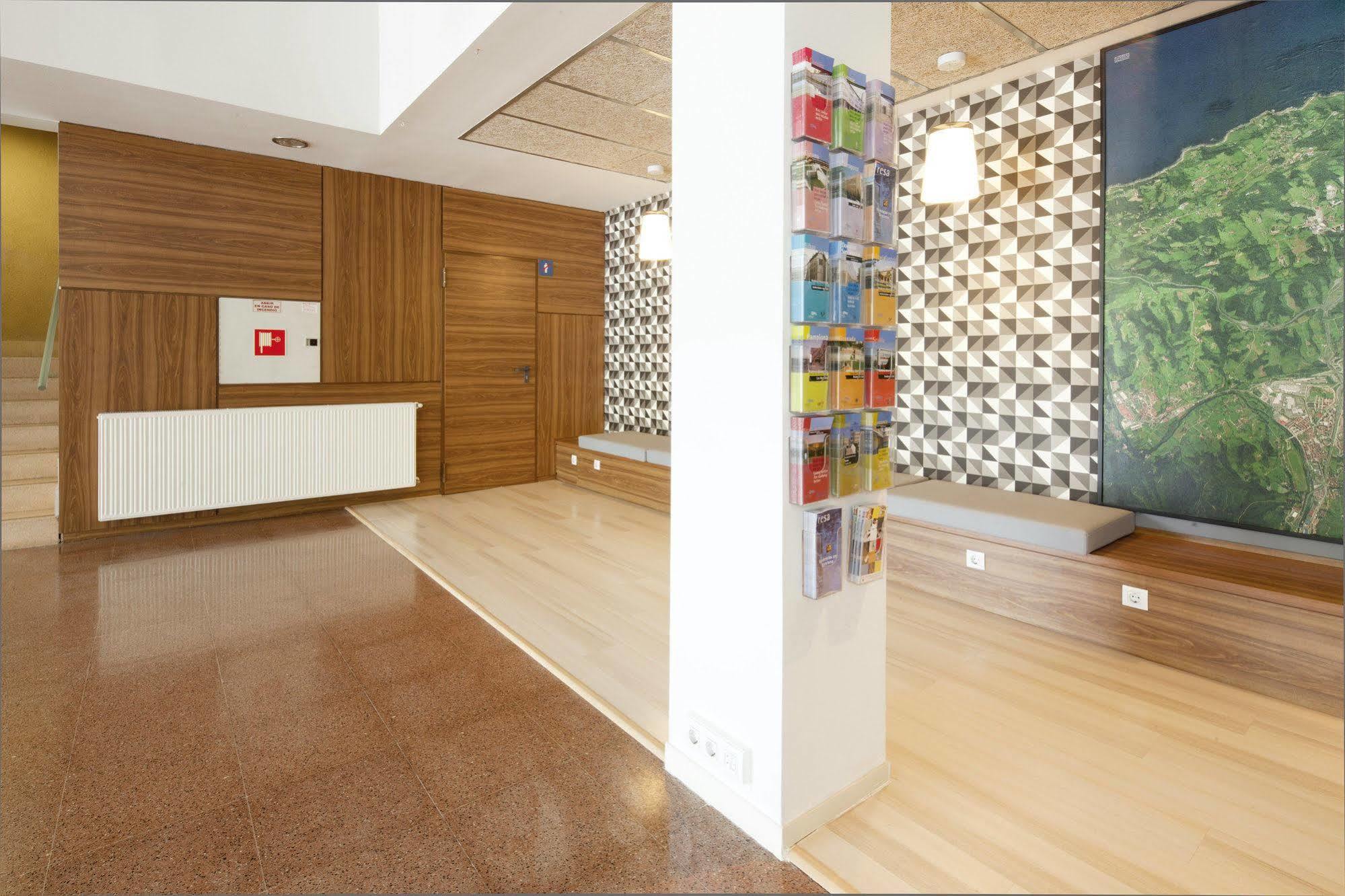 Residencia Universitaria Resa Manuel Agud Querol San Sebastián Dış mekan fotoğraf