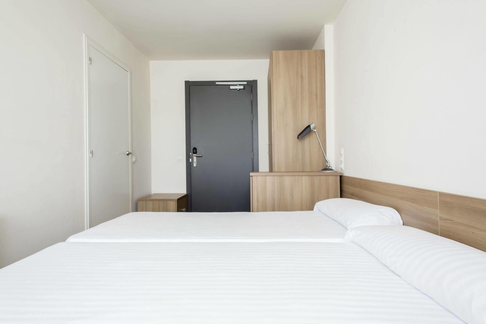 Residencia Universitaria Resa Manuel Agud Querol San Sebastián Dış mekan fotoğraf
