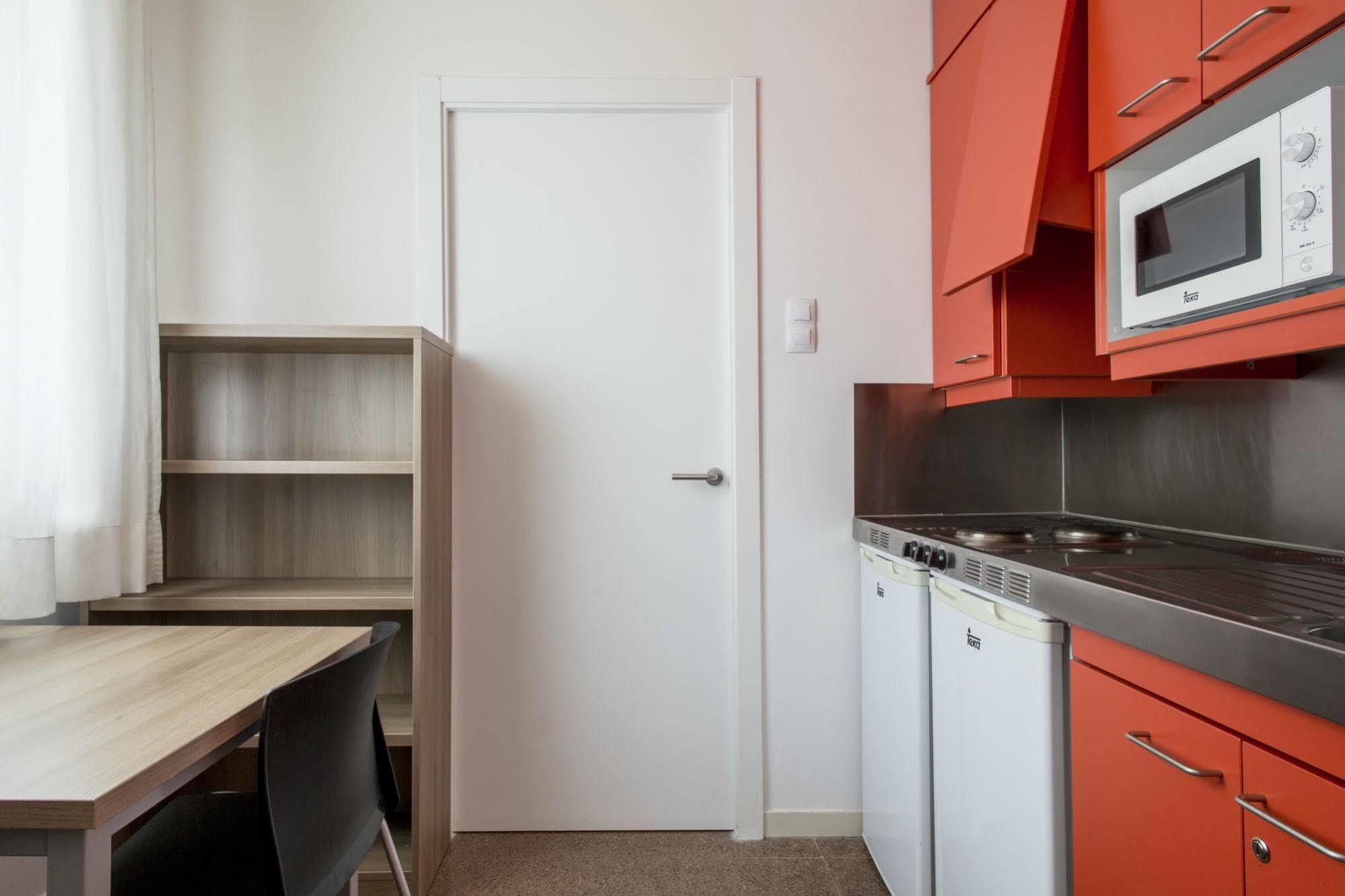 Residencia Universitaria Resa Manuel Agud Querol San Sebastián Dış mekan fotoğraf